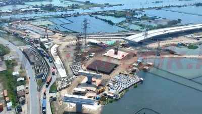 SIG Pasok 22 Ribu Ton Semen untuk Pembangunan Tol Semarang–Demak Seksi 1, Dukung Solusi Banjir Rob