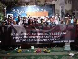 PKL Jalan Noto Prayitno Minta Relokasi Sebelum Digusur