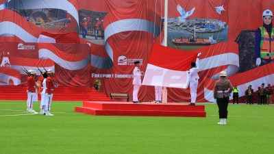 PT Freeport Indonesia (PTFI) melaksanakan Upacara Pengibaran Bendera Merah Putih memperingati Hari Ulang Tahun ke-80 Kemerdekaan Republik Indonesia secara serentak di enam lokasi kerja yang berada di tiga provinsi yakni Papua Tengah, Jawa Timur, dan DKI Jakarta, pada 17 Agustus 2025.