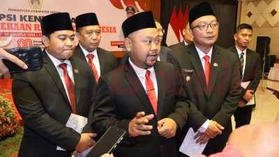 Bupati Gresik, Fandi Akhmad Yani, resmi mengumumkan insentif pajak daerah berupa diskon hingga 80 persen untuk Pajak Bumi dan Bangunan Perdesaan dan Perkotaan (PBB-P2) serta Bea Perolehan Hak Atas Tanah dan Bangunan (BPHTB).