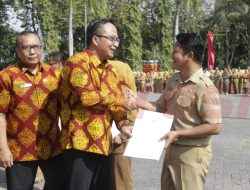Wabup Gresik Serahkan SK kepada 562 PPPK: Dari Ketidakpastian Menuju Kepastian