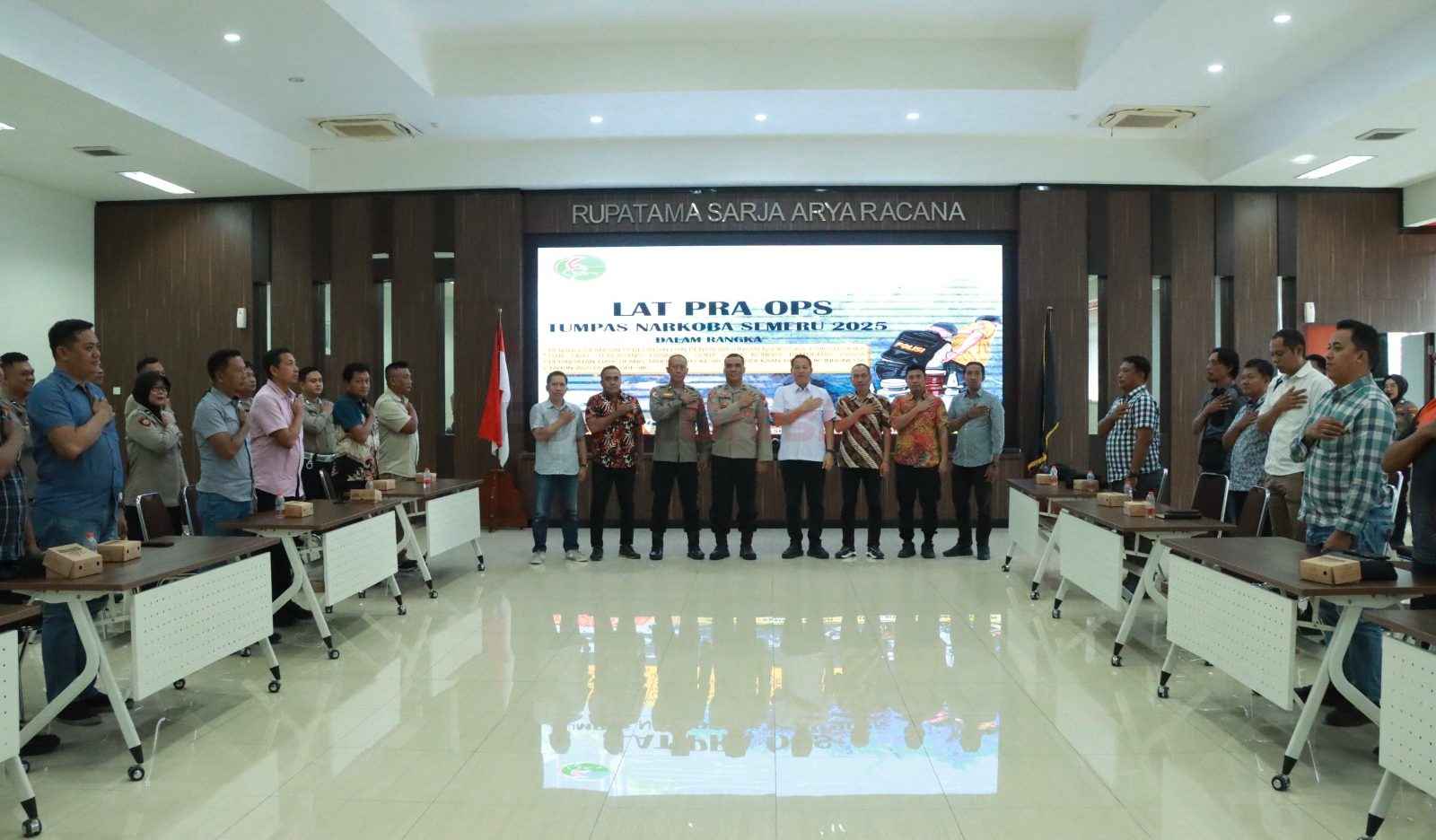 Polres Gresik saat melaksanakan rakor Operasi Tumpas Narkoba Semeru 2025