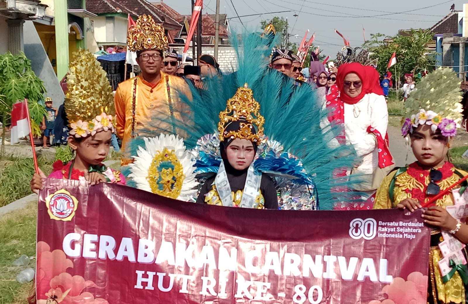 Carnival Budaya Gerabakan Dusun Gerabakan, Desa Dohoagung Kecamatan Balongpanggang dalam rangka peringati HUT RI ke-80, Minggu (7/9/2025).