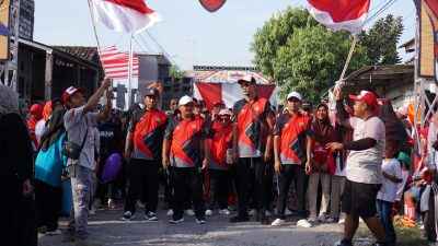 Pemdes Bulangkulon dan Ribuan Warganya Jalan Sehat Bersama Kartar Prabumer Jaya