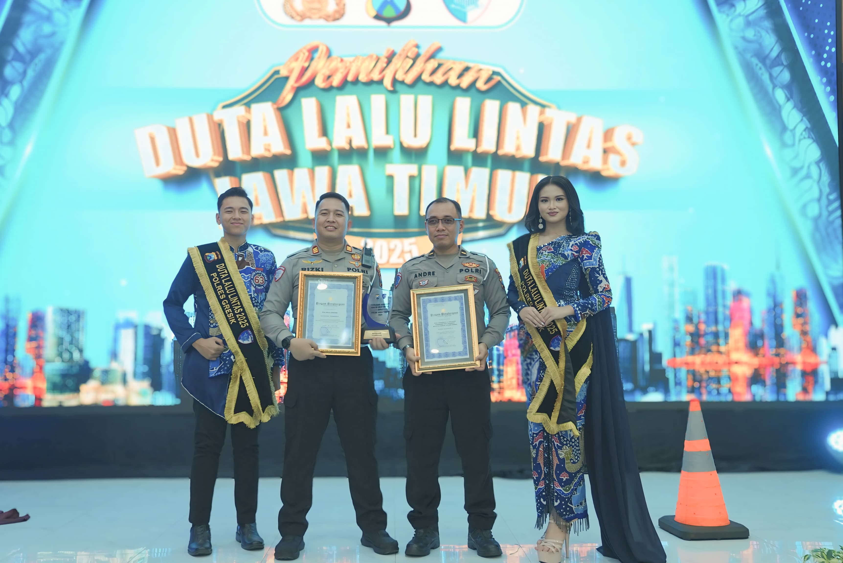 Satlantas Polres Gresik Raih Dua Penghargaan Lalu Lintas dari Polda Jatim