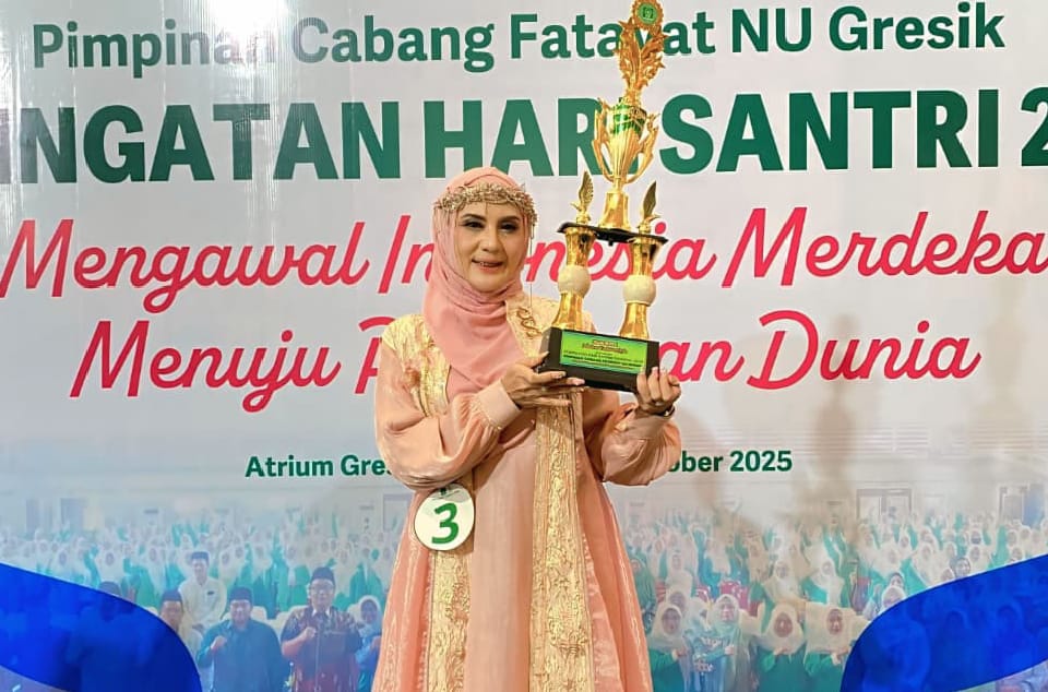 PAC Fatayat NU Sidayu Raih Juara I Moslem Fashion Style 2025, Perpaduan Anggun antara Religiusitas dan Tren Modern