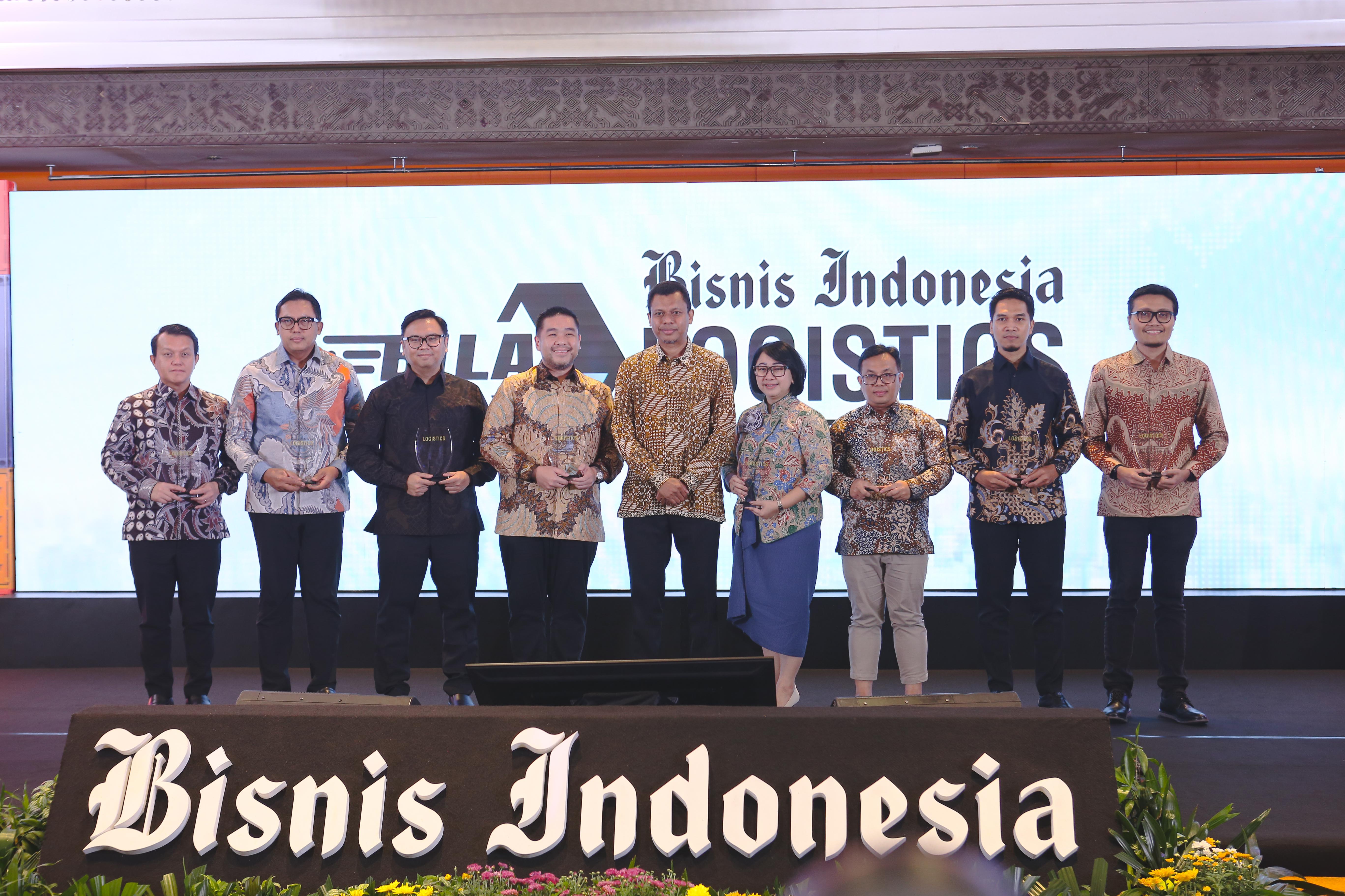 Inovasi Smart Bagging dan Smart Warehouse Petrokimia Gresik Raih Penghargaan Nasional