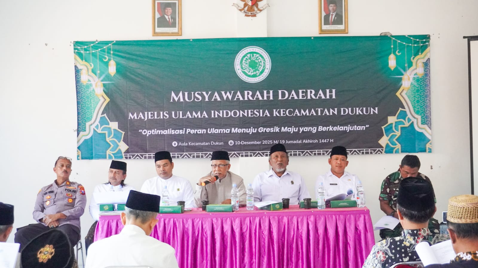 Majelis Ulama Indonesia (MUI) Kecamatan Dukun menggelar Musyawarah Daerah (MUSDA) sebagai penanda berakhirnya masa khidmah kepengurusan lima tahun sebelumnya. Kegiatan tersebut dilaksanakan pada Rabu (10/12/2025).