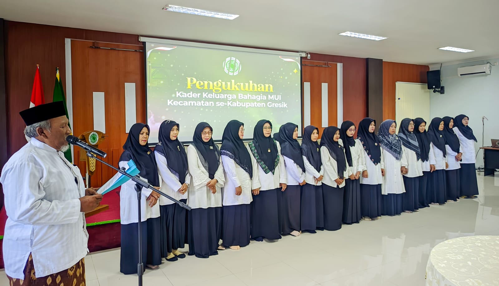 MUI Gresik Kukuhkan Kader Keluarga Bahagia, Perkuat Peran Perempuan Cegah Kekerasan Rumah Tangga