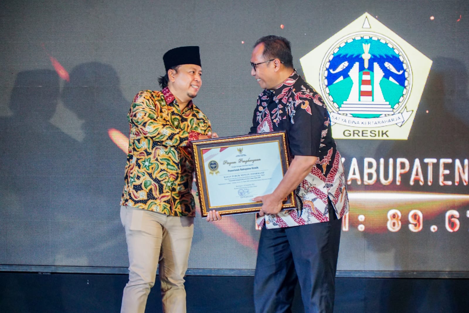 Setelah Gagal Tahun Lalu, Gresik Tembus Predikat ‘Menuju Informatif’ di KI Award 2025