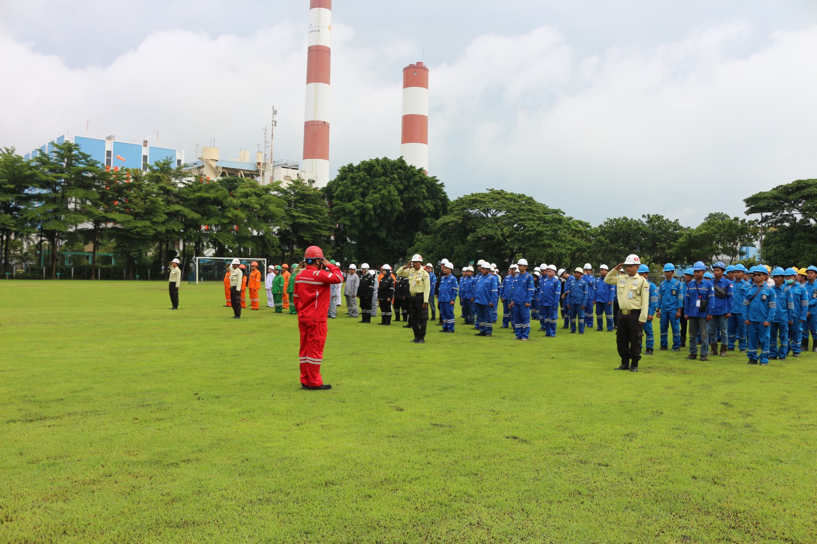 Apel bersama pembekalan K3 Nasional yang diikuti seluruh insan PLN NP UP Gresik
