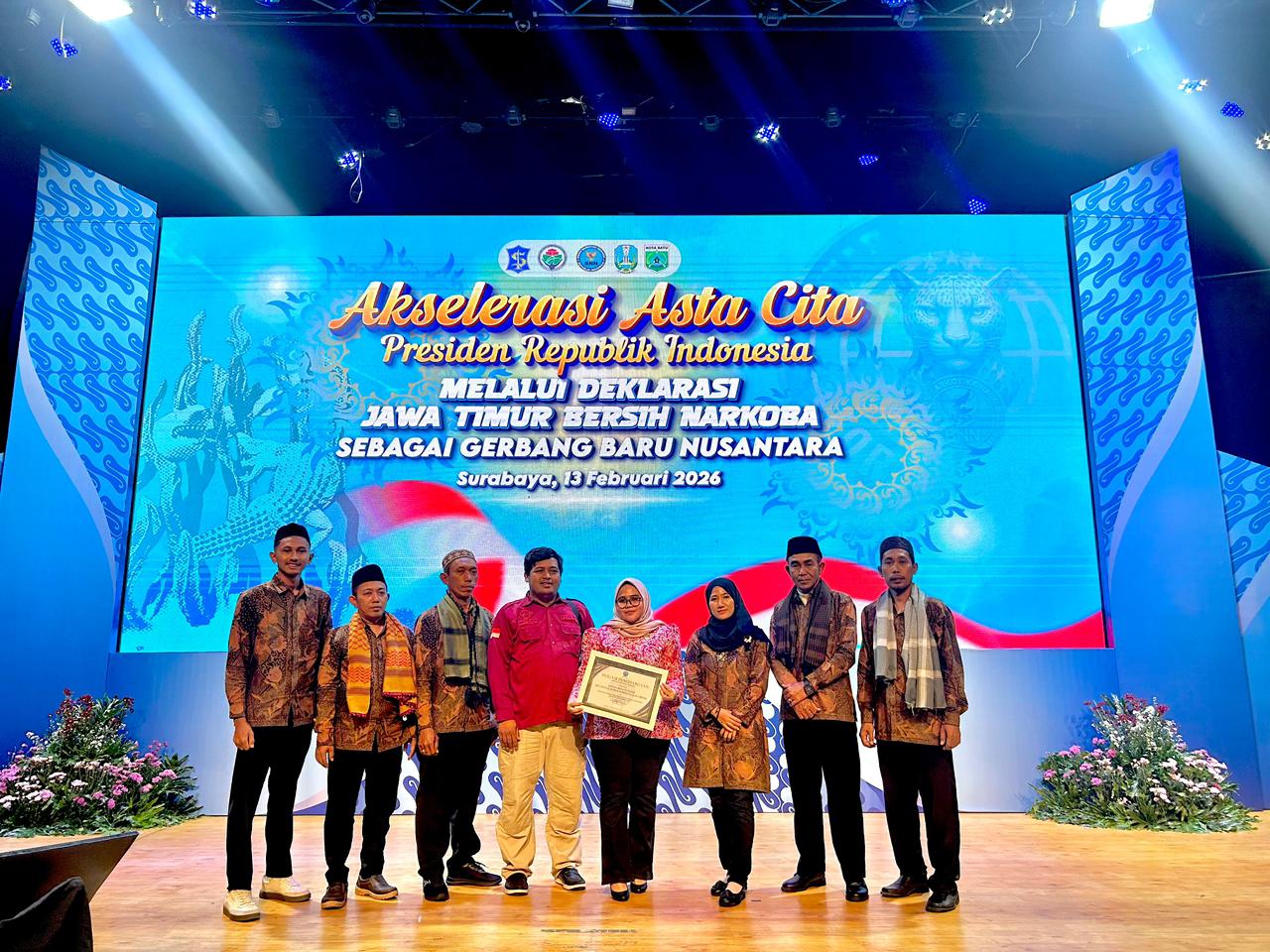 Desa Tumapel Gresik Raih Predikat Desa Bersinar, Komitmen Perangi Narkoba Diapresiasi BNN