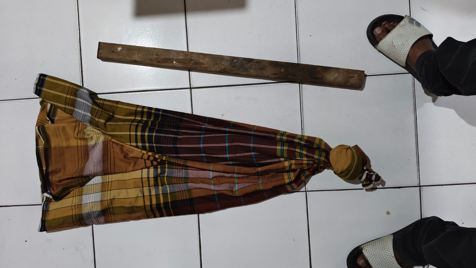 Personel Polsek Cerme berhasil menggagalkan aksi perang sarung yang melibatkan puluhan remaja di wilayah Kecamatan Cerme, Sabtu dini hari (21/2/2026).