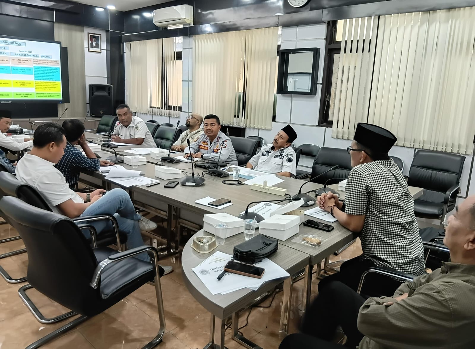 Hearing Komisi III DPRD Gresik Evaluasi Dishub, Pelanggaran Kendaraan Berat Jadi Sorotan