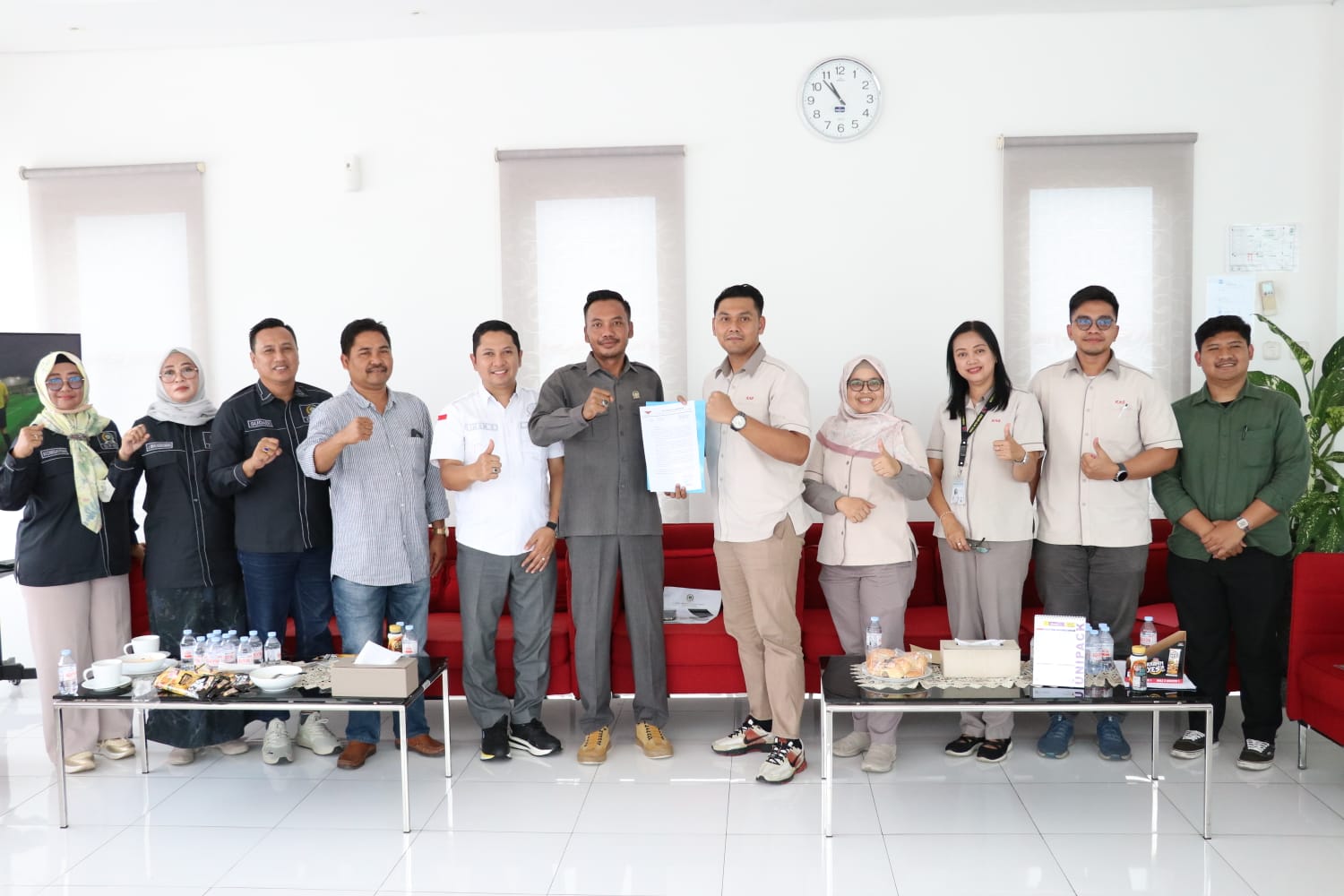 DPRD Gresik Sidak PT Karunia Alam Segar, Hak Buruh Dirumahkan Jadi Sorotan