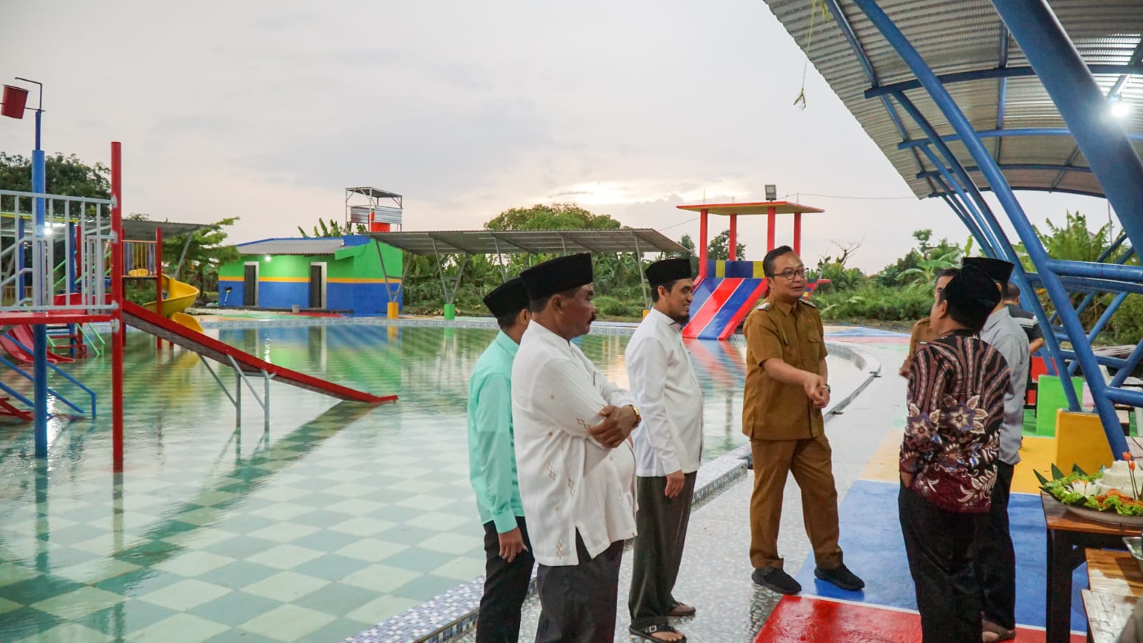 Wakil Bupati Gresik Asluchul Alif meresmikan destinasi wisata baru Endel Park Golokan yang berada di Desa Golokan, Kecamatan Sidayu, Kabupaten Gresik, Selasa (10/3/2026).