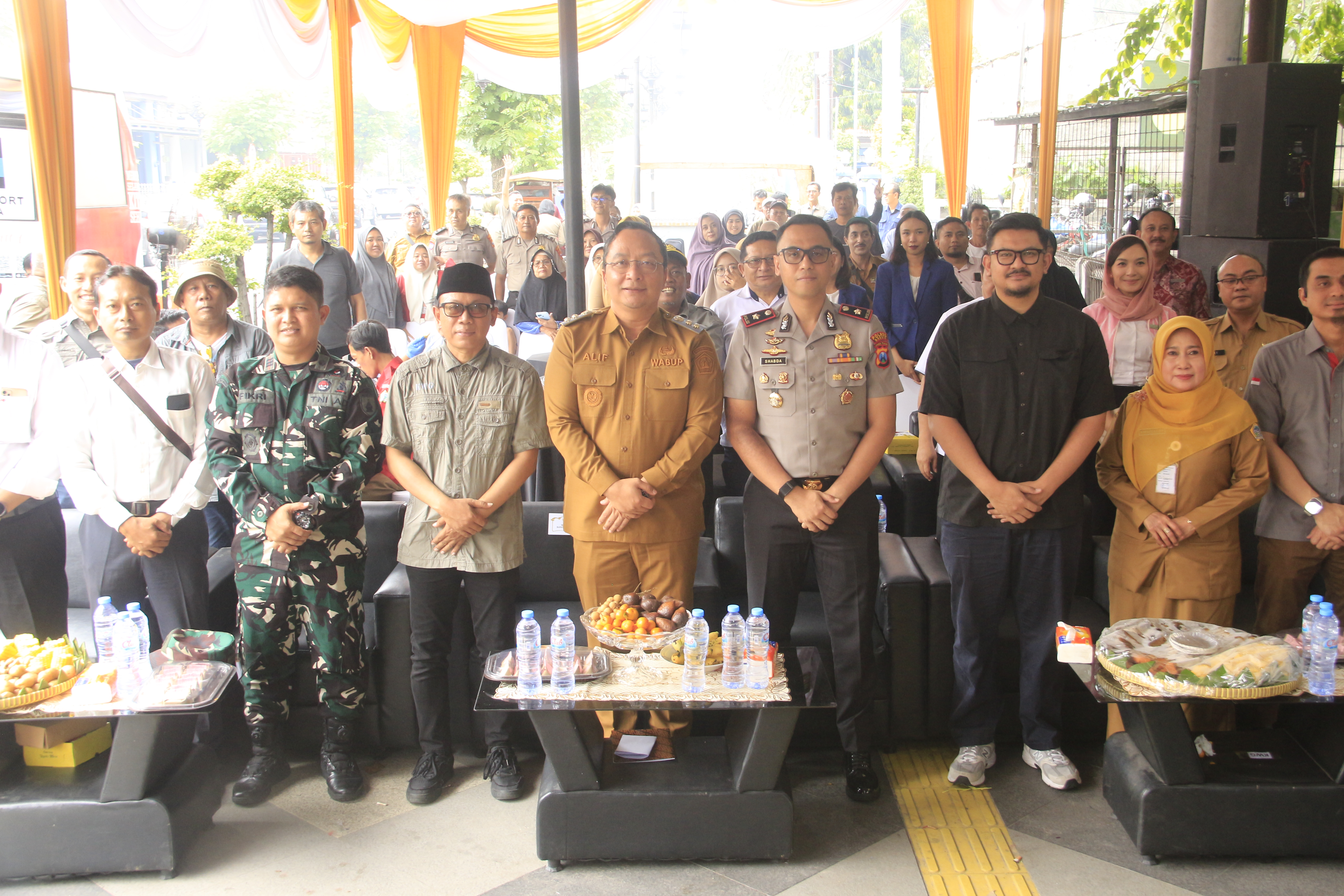 PT Freeport Indonesia (PTFI) memberikan dukungan penuh terhadap kegiatan bakti sosial (baksos) yang digelar Komunitas Wartawan Grissee (KWG) dalam rangka memperingati Hari Pers Nasional 2026.