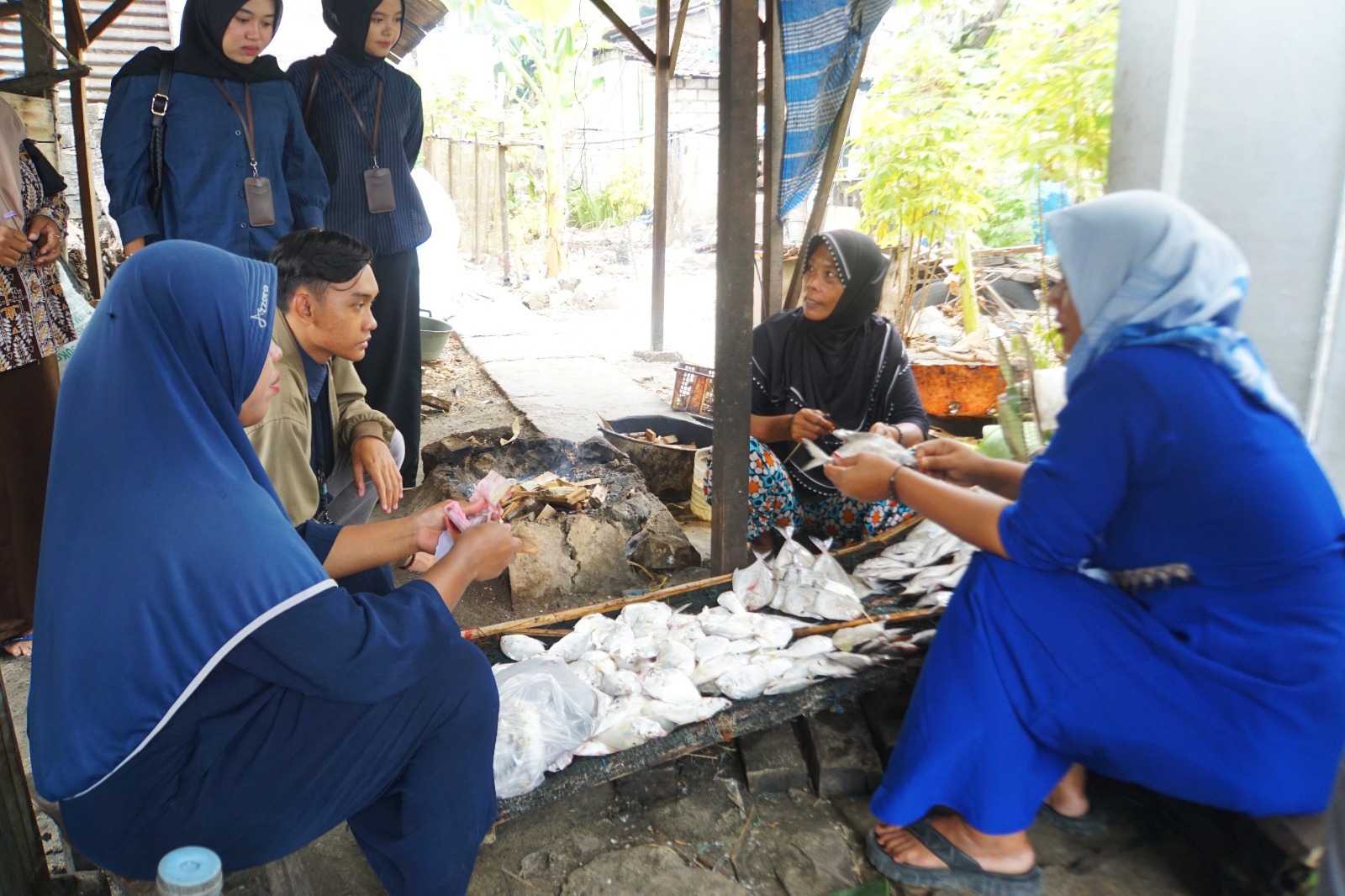 Program TJSL SIG Cetak 36 UMKM di Tuban, Produk Kini Tembus Toko Modern