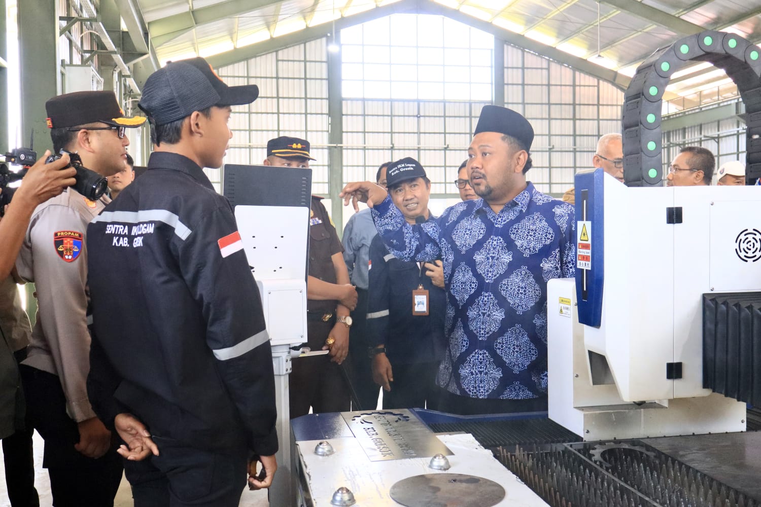 Bupati Gresik Resmikan Sentra IKM Logam di Hulaan, Perkuat Industri Lokal dan Jadi Tempat Magang Siswa SMK