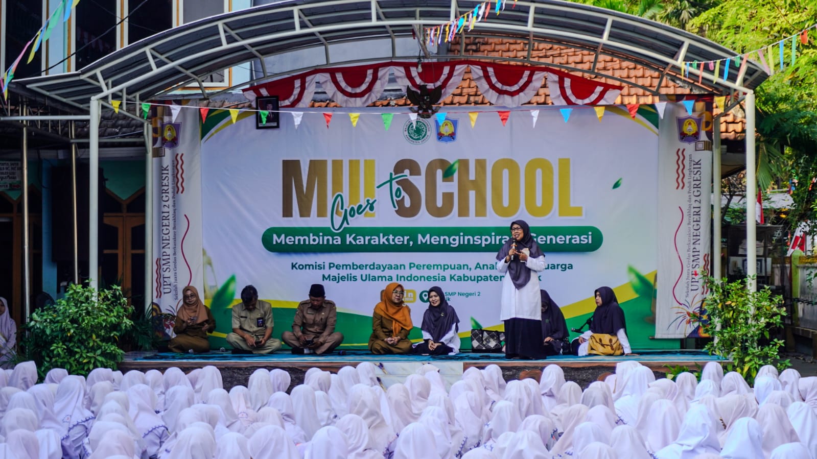 MUI Gresik Goes to School, Pelajar SMPN 2 Diingatkan Jaga Pergaulan dan Masa Depan