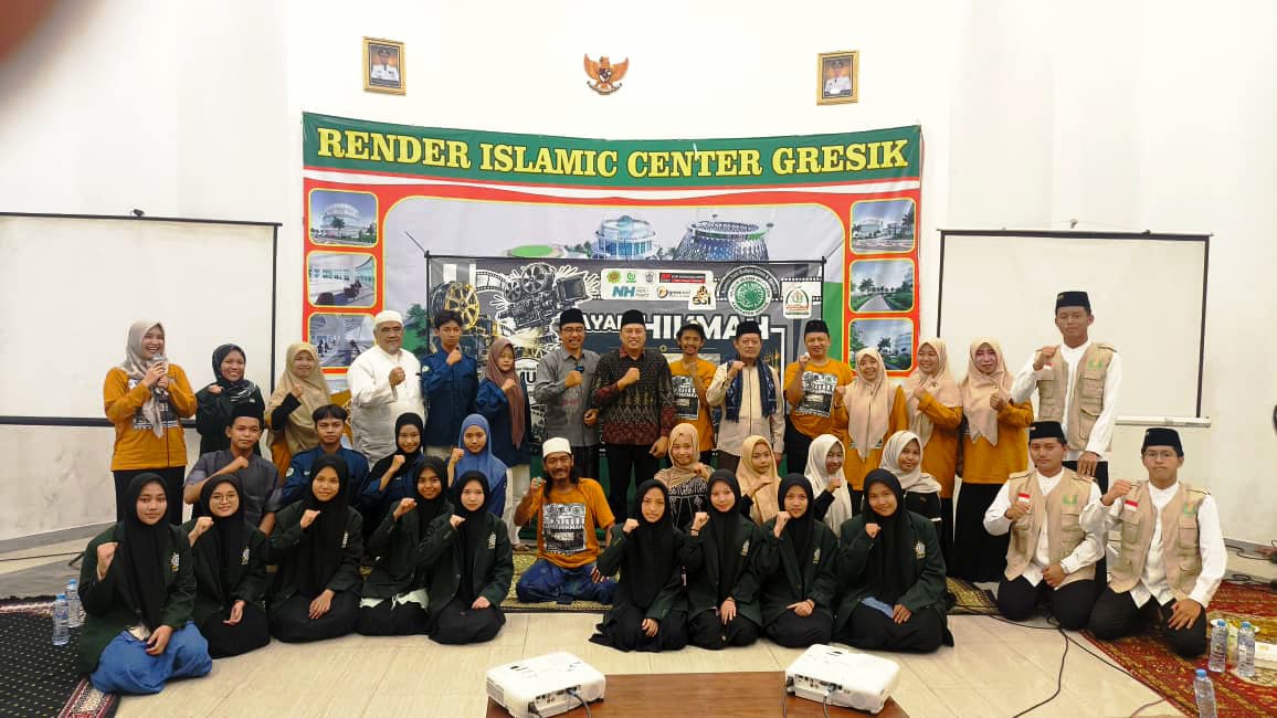 Layar Hikmah Nobar dan Bedah Film Islami yang digelar Komisi Seni, Budaya Islami dan Remaja MUI Kabupaten Gresik di Islamic Center Masjid KH Robbach Ma’sum, Kecamatan Balongpanggang, Sabtu (17/10/2026) malam.