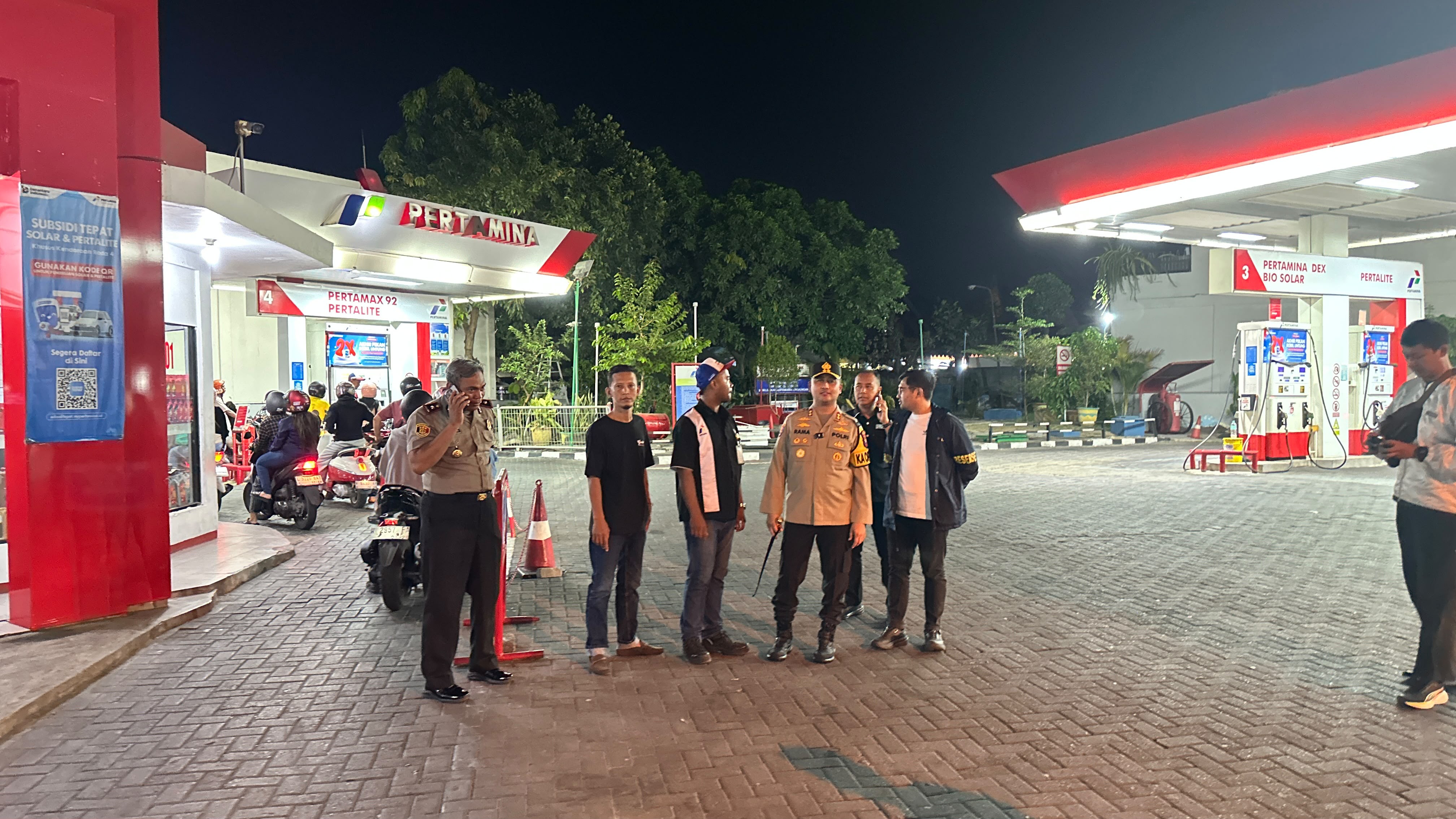 jajaran Polres Gresik melakukan pengecekan langsung ke sejumlah SPBU pada Minggu (18/10/2026).