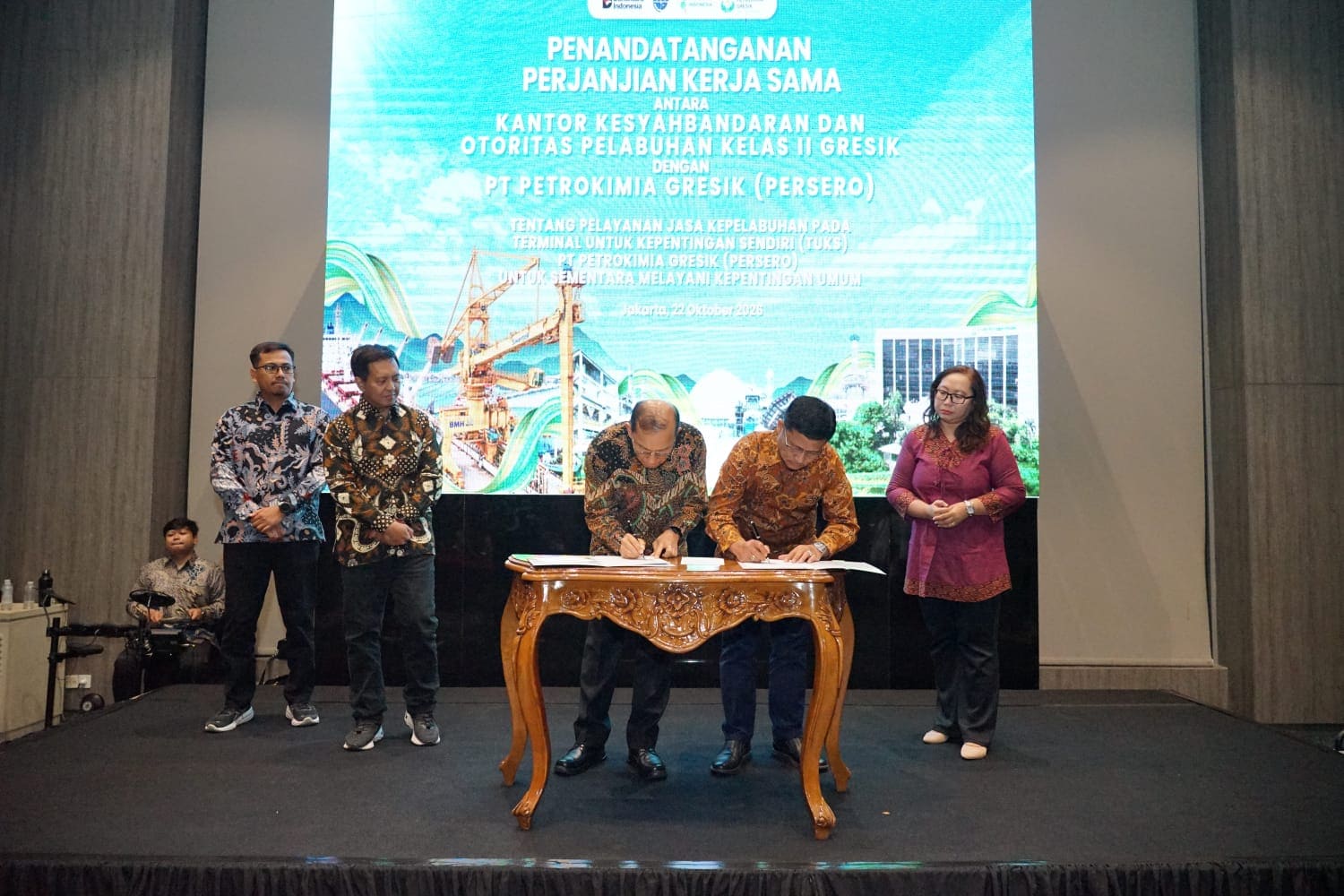 Petrokimia Gresik Perkuat Layanan Pelabuhan untuk Industri, Kapasitas Tiga Dermaga Capai 8,47 Juta Ton